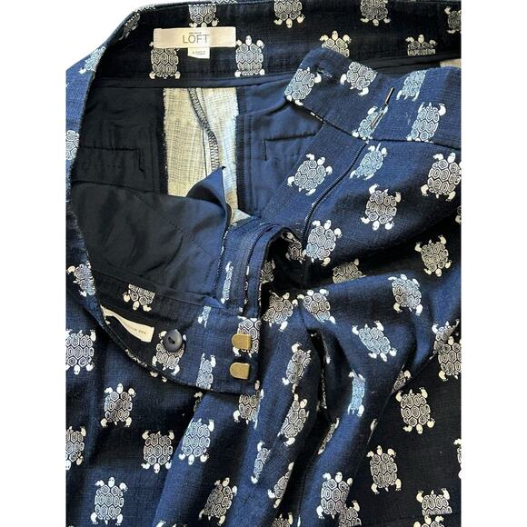 Ann Taylor Loft Riviera Shorts 4 Navy Blue White Turtle Print Coastal - Picture 6 of 8